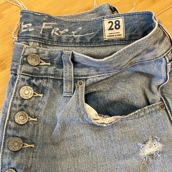 Free people light wash jeans - Picture 3 of 3